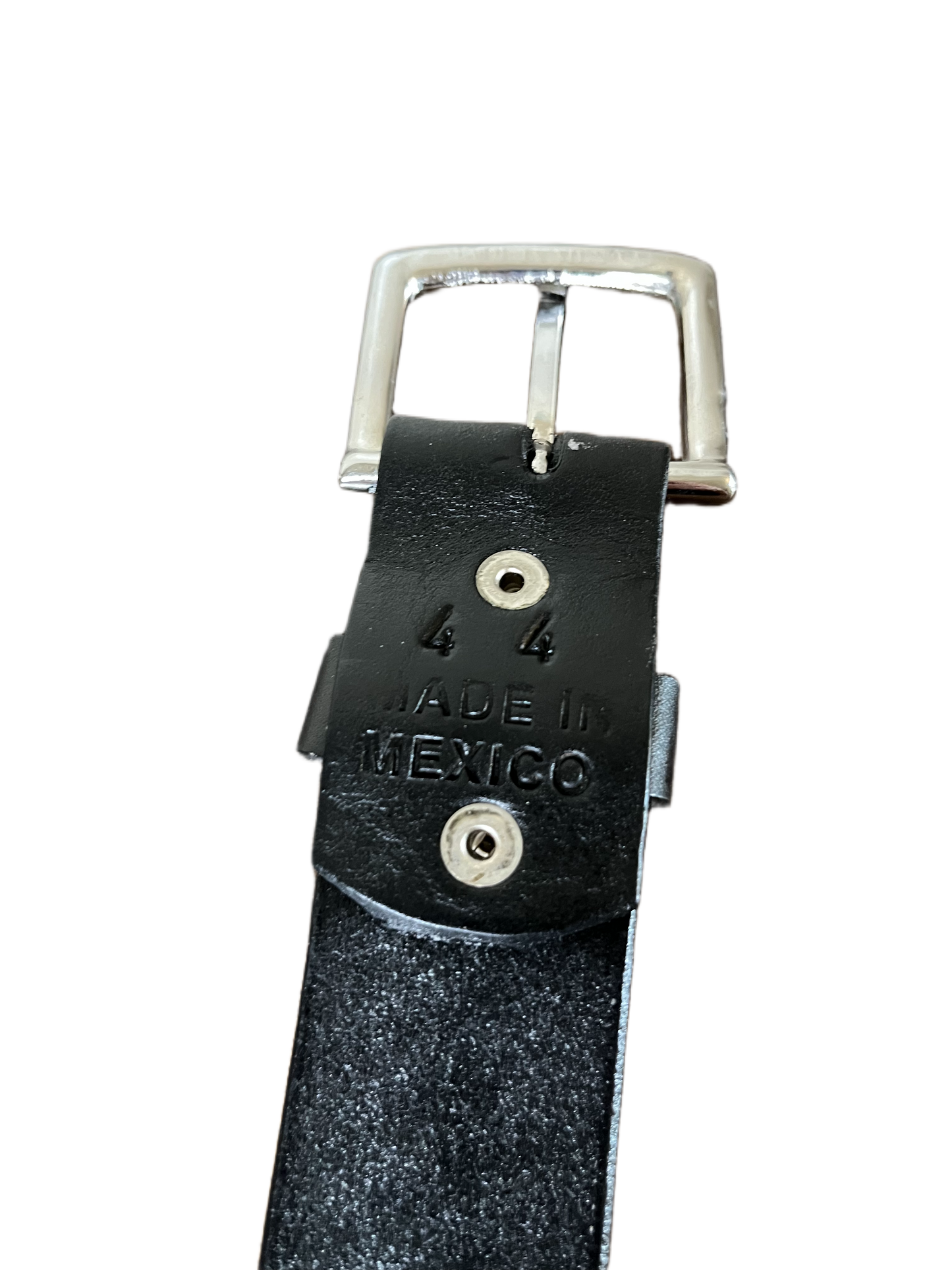Black leather belt with silver buckle and 'Made in Mexico' text on a clear background
